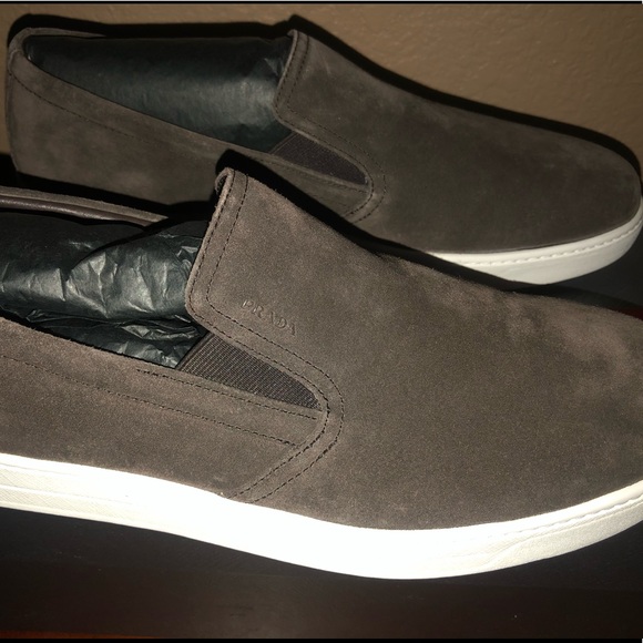 >BRAND NEW< Prada men slip on shoes- US 9 - Picture 3 of 6